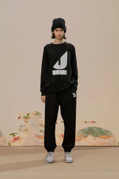 Look 32